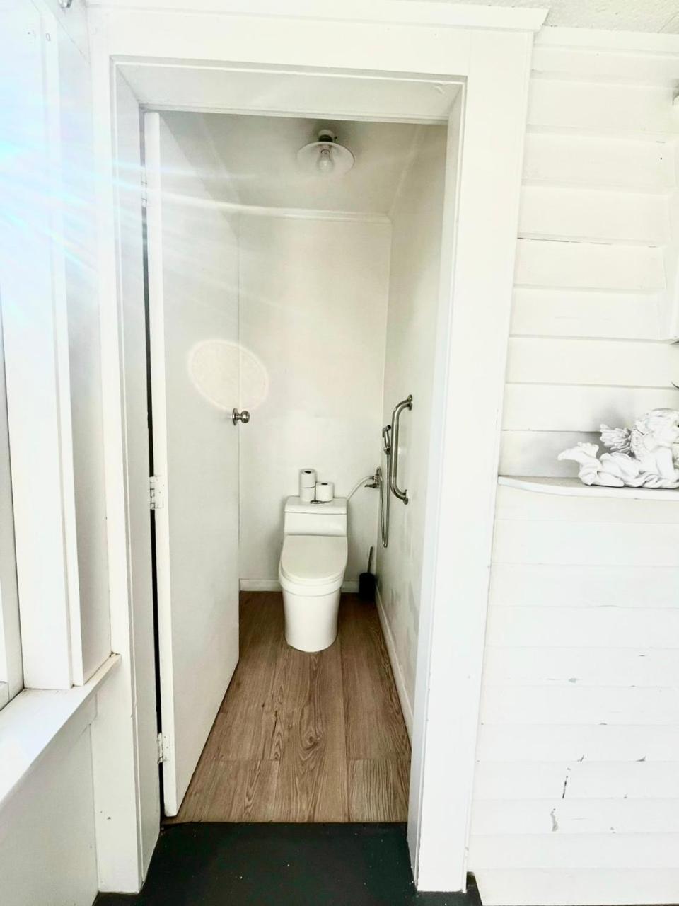Entire House In Mt Wellington, Central オークランド エクステリア 写真